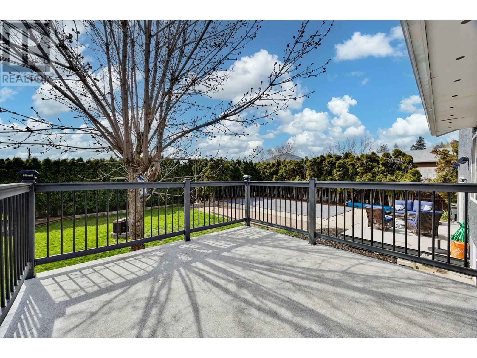 WEST KELOWNA, British Columbia, V1Z 1Z4, CA, 5 Bedrooms Bedrooms, ,1 BathroomBathrooms,Residential,For Sale,1836903