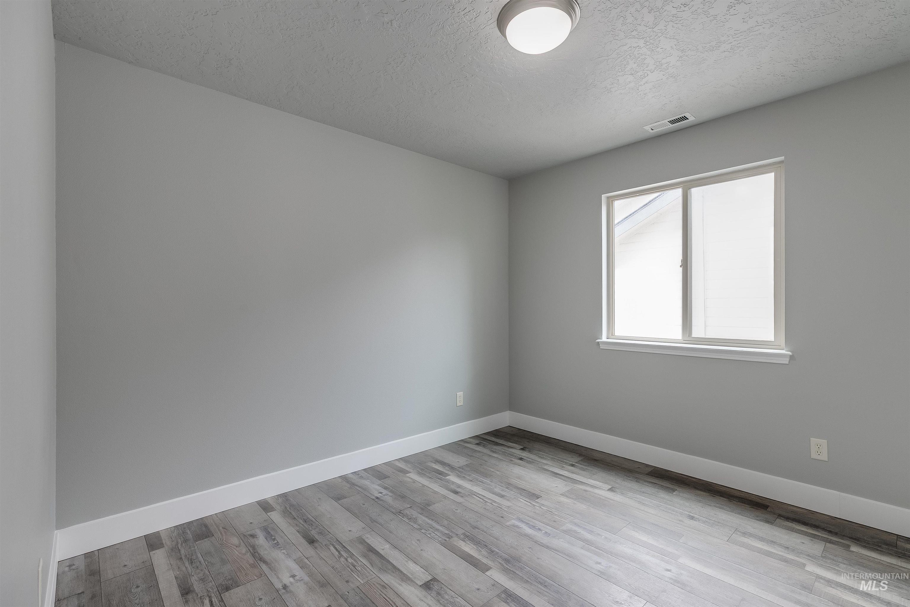 9635/9637 Landmark St, Boise, Idaho, 83704, United States, 6 Bedrooms Bedrooms, ,6 BathroomsBathrooms,Residential,For Sale,9635/9637 Landmark St,1432843