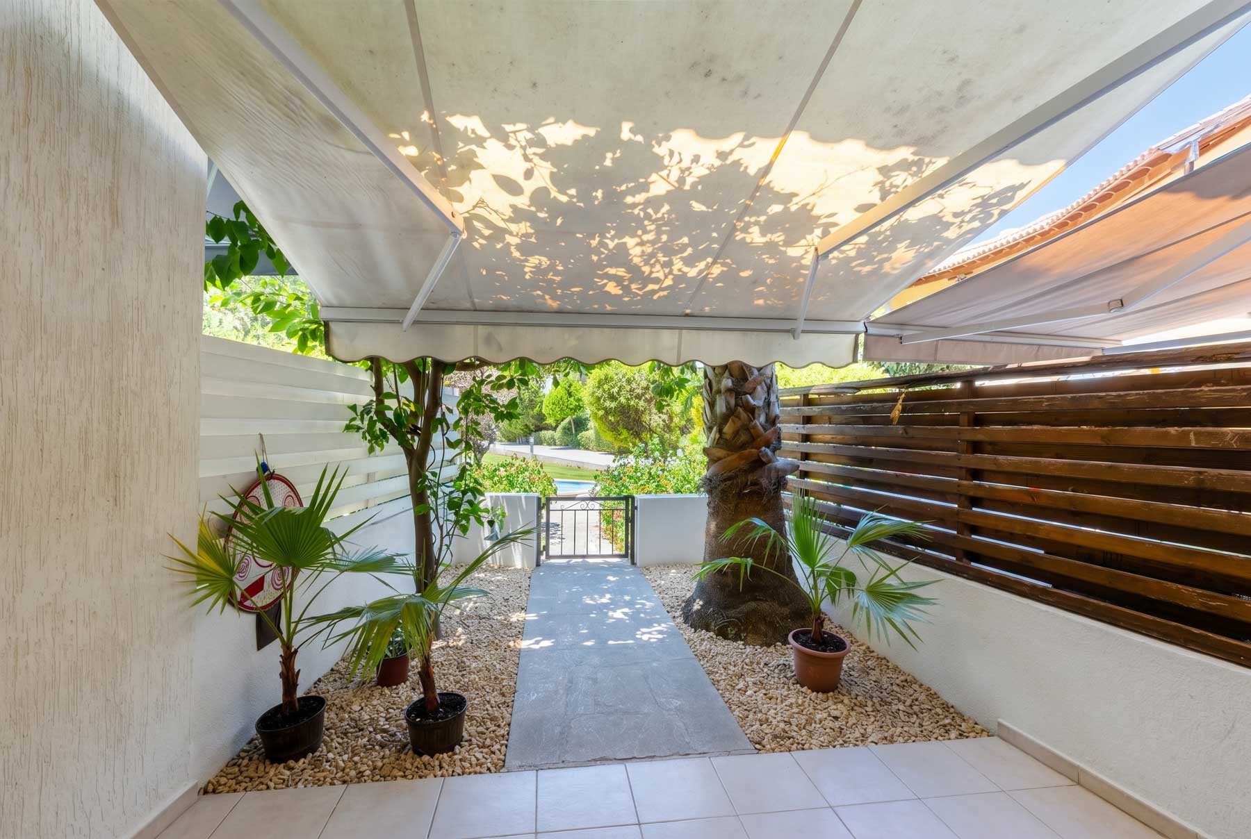  4 Bedroom Townhouse with Private Garden in Germasogeia, Limassol - 物件實景