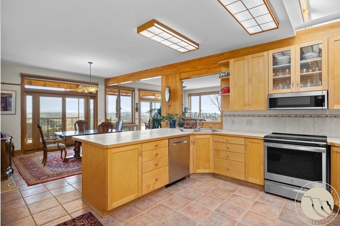 Billings, Montana, 59101, United States, 5 Bedrooms Bedrooms, ,4 BathroomsBathrooms,Residential,For Sale,1977602