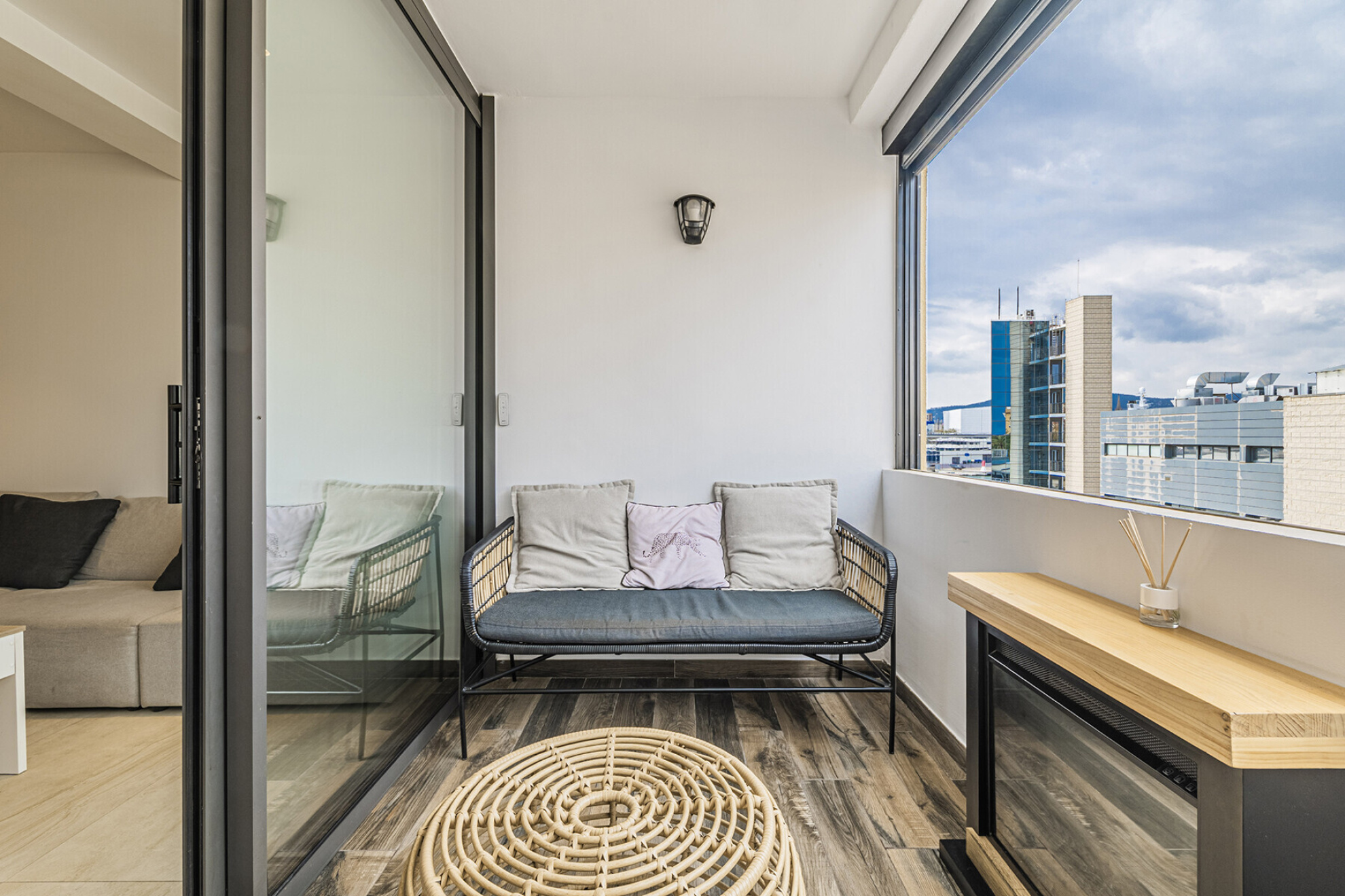  Modern apartment in front of the beach - 物件實景