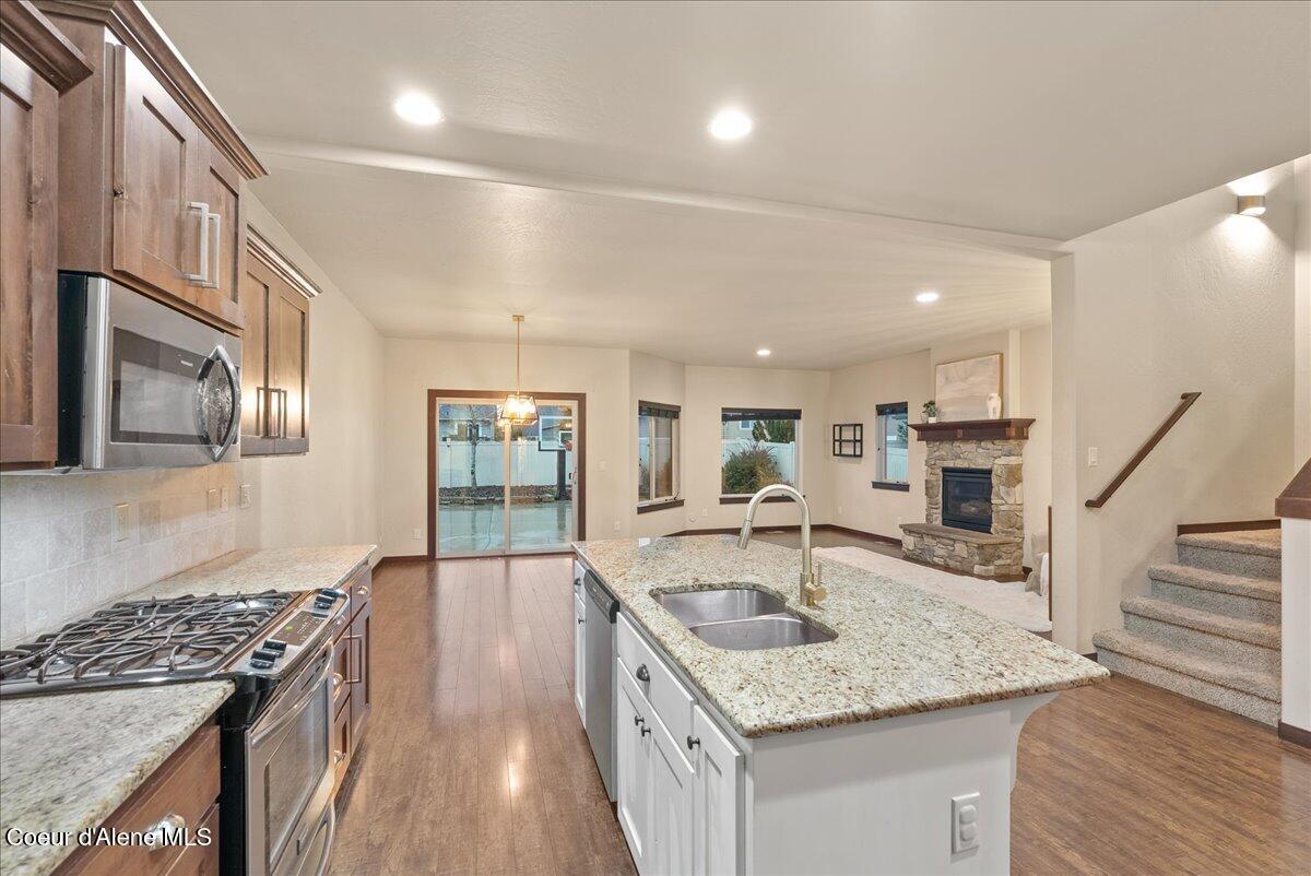 Coeur D'alene, Idaho, 83815, United States, 4 Bedrooms Bedrooms, ,2 BathroomsBathrooms,Residential,For Sale,1989025