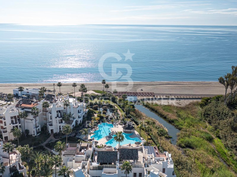 Estepona, Andalusia, ES, 3 Bedrooms Bedrooms, ,Residential,For Sale,1940839