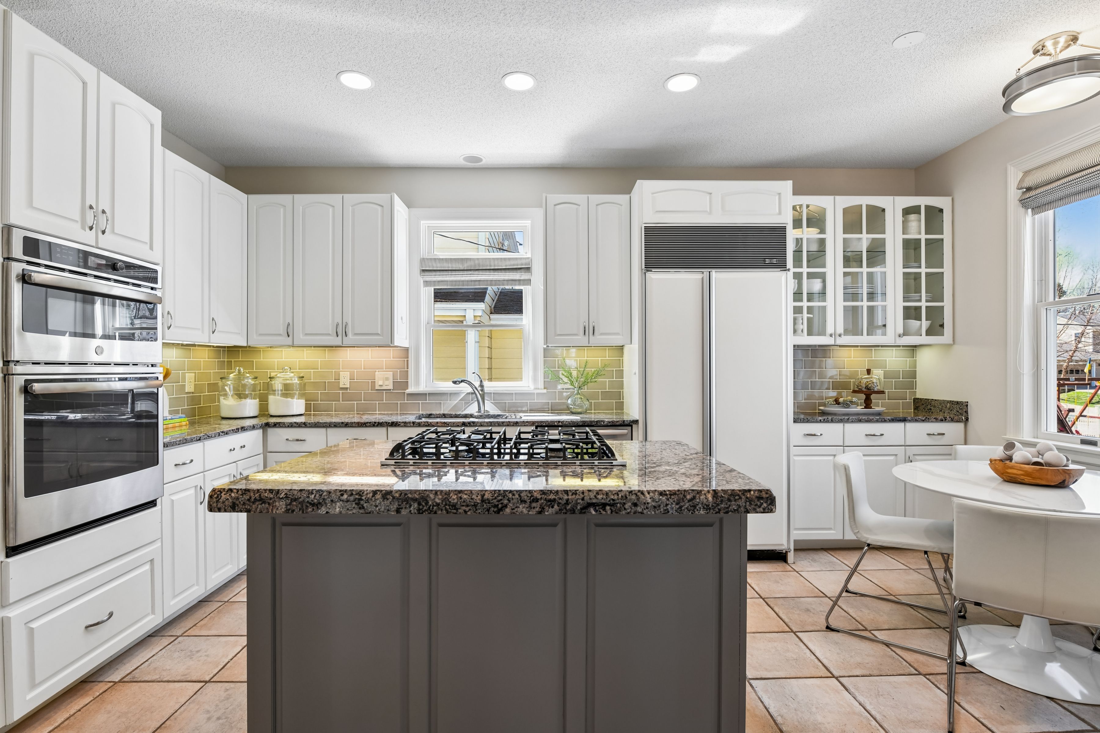  Beautifully Maintained Home in Golf Terrace - 物件實景