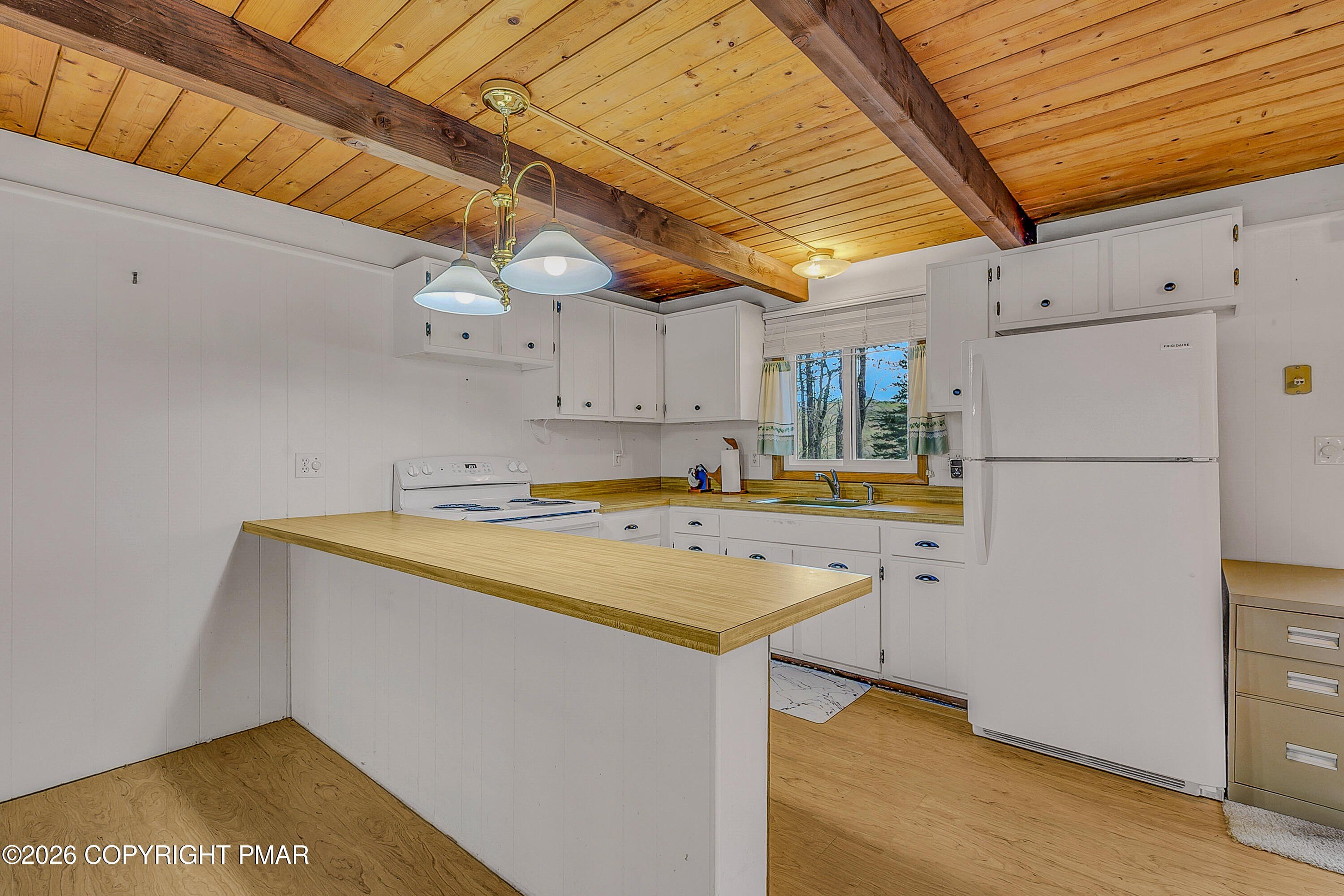 Pocono Lake, Pennsylvania, 18347, United States, 2 Bedrooms Bedrooms, ,1 BathroomBathrooms,Residential,For Sale,2048787