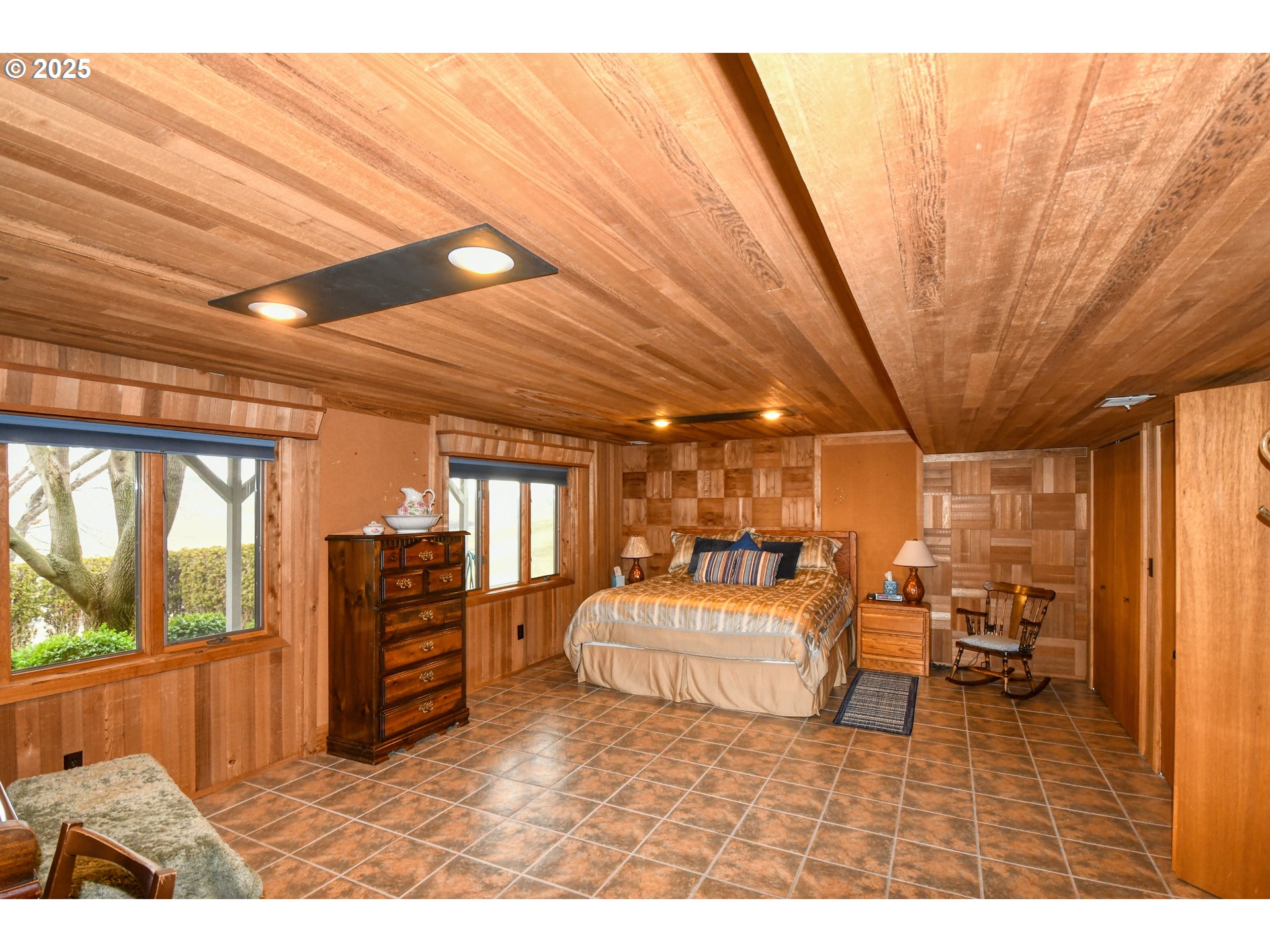 Pendleton, Oregon, 97801, United States, 5 Bedrooms Bedrooms, ,5 BathroomsBathrooms,Residential,For Sale,1691244