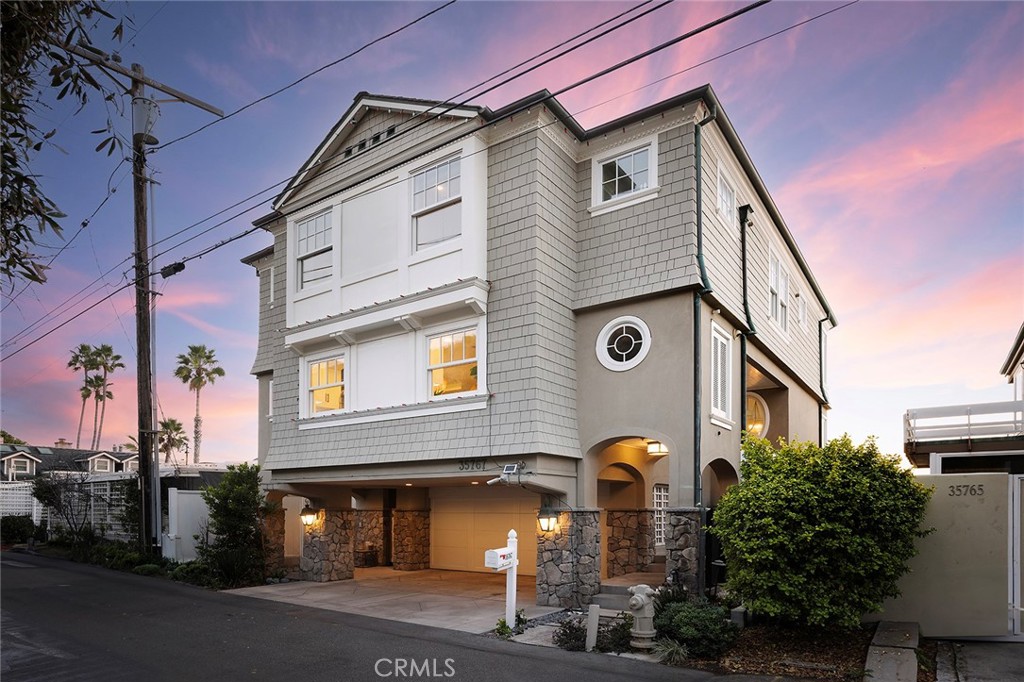 Dana Point, California, 92624, United States, 4 Bedrooms Bedrooms, ,5 BathroomsBathrooms,Residential,For Sale,1739161