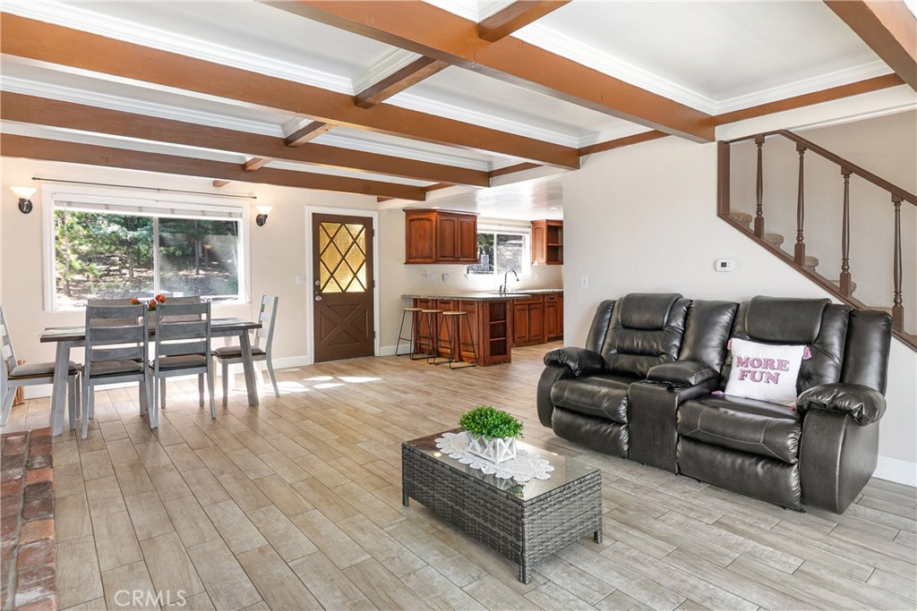 Lake Arrowhead, California, 92352, United States, 4 Bedrooms Bedrooms, ,3 BathroomsBathrooms,Residential,For Sale,2003033