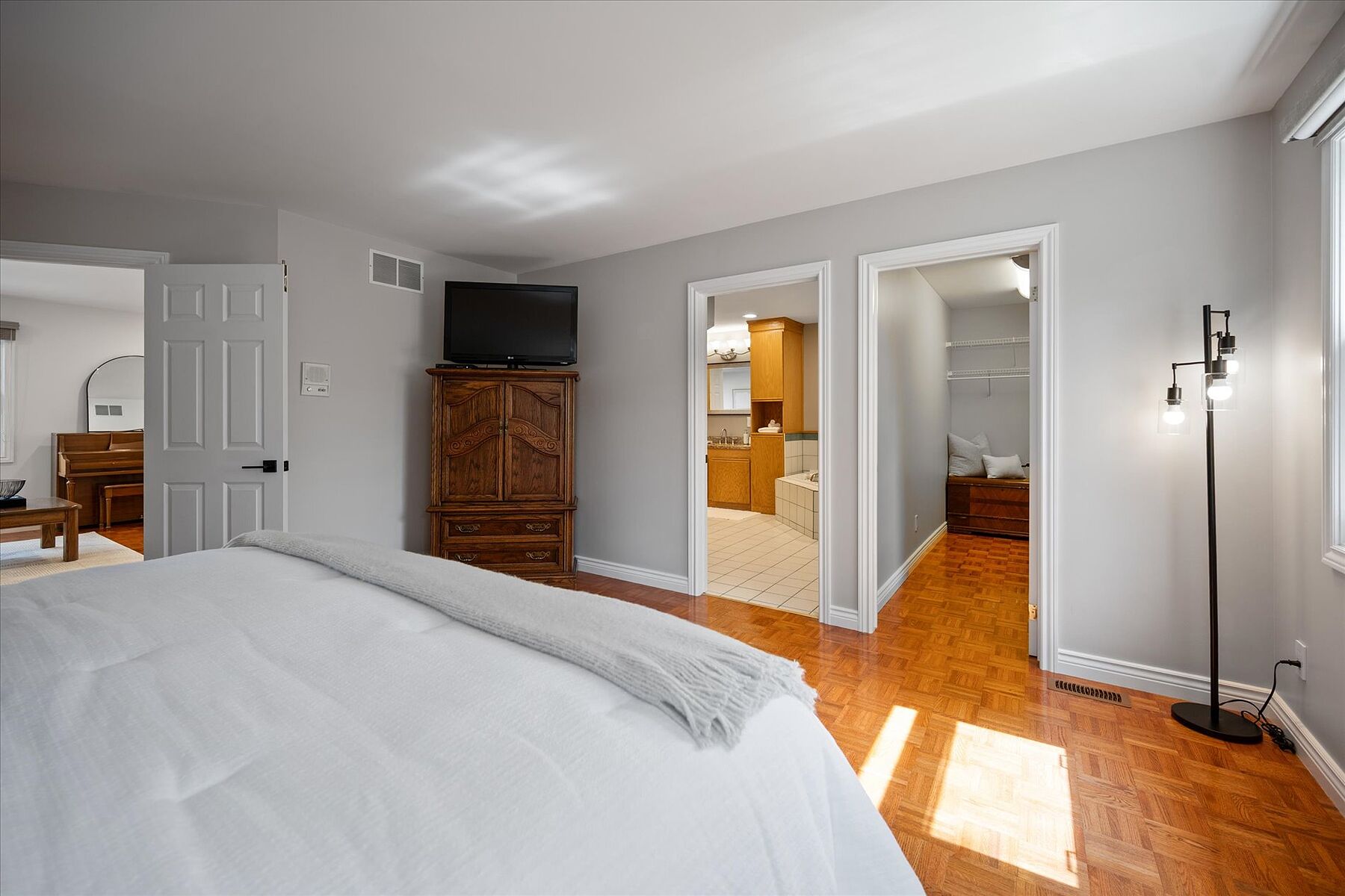  Spacious Falgarwood Sidesplit - 物件實景