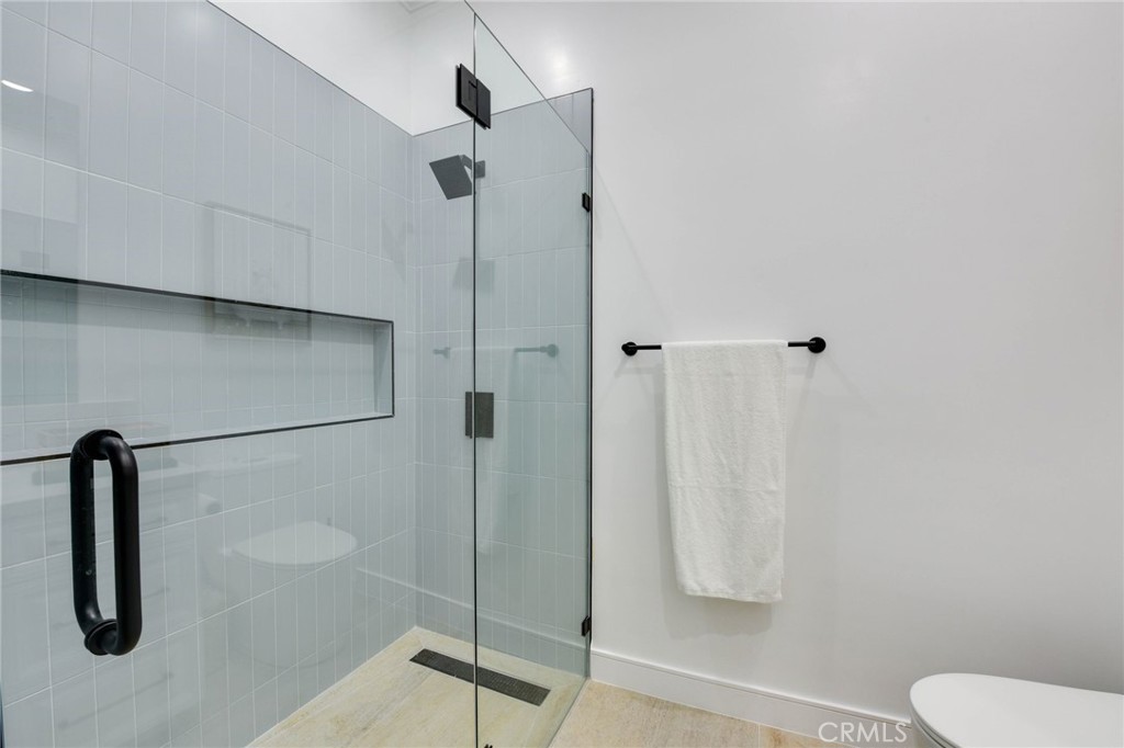 Woodland Hills, California, 91364, United States, 4 Bedrooms Bedrooms, ,3 BathroomsBathrooms,Residential,For Sale,1982021