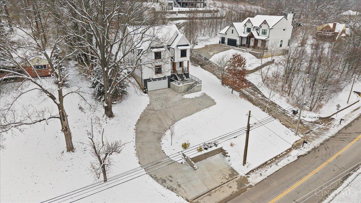 Blue Ash, Ohio, 45241, United States, 4 Bedrooms Bedrooms, ,4 BathroomsBathrooms,Residential,For Sale,2001661