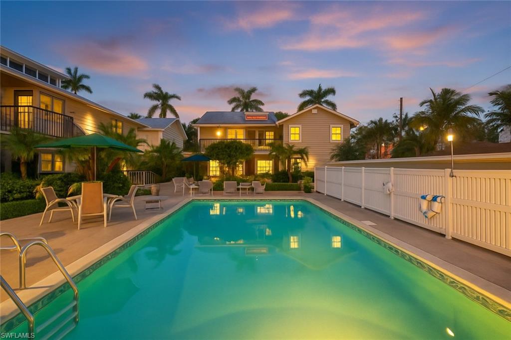 Naples, Florida, 34102, United States, 3 Bedrooms Bedrooms, ,2 BathroomsBathrooms,Residential,For Sale,1940442