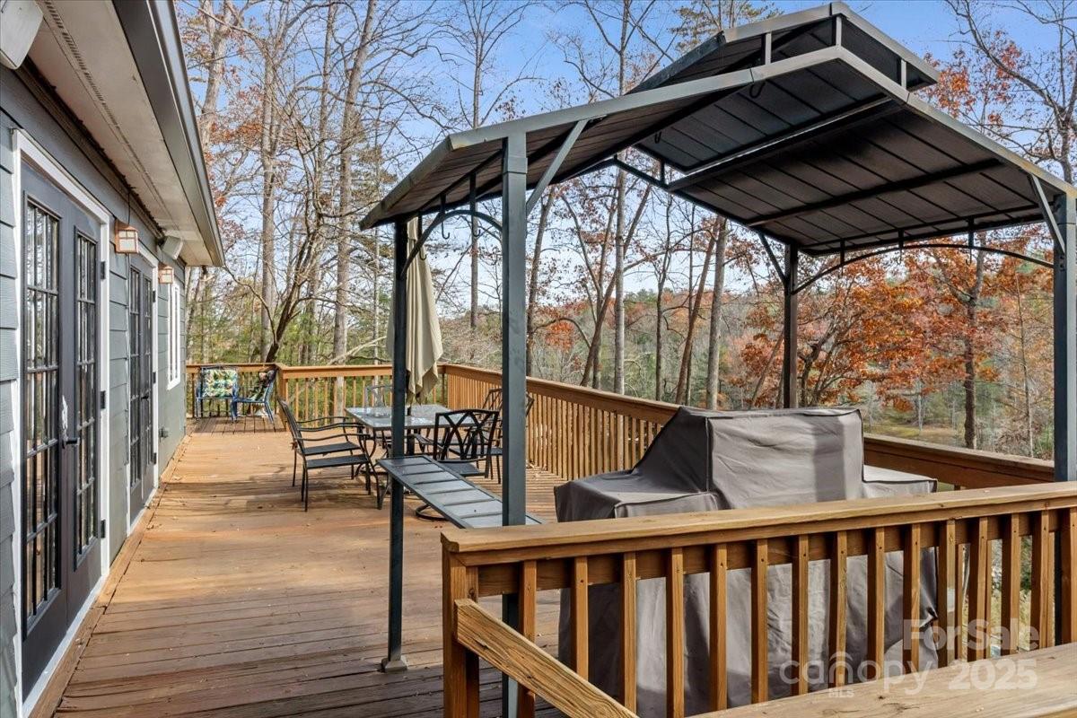 Nebo, North Carolina, 28761, United States, 3 Bedrooms Bedrooms, ,2 BathroomsBathrooms,Residential,For Sale,1999894