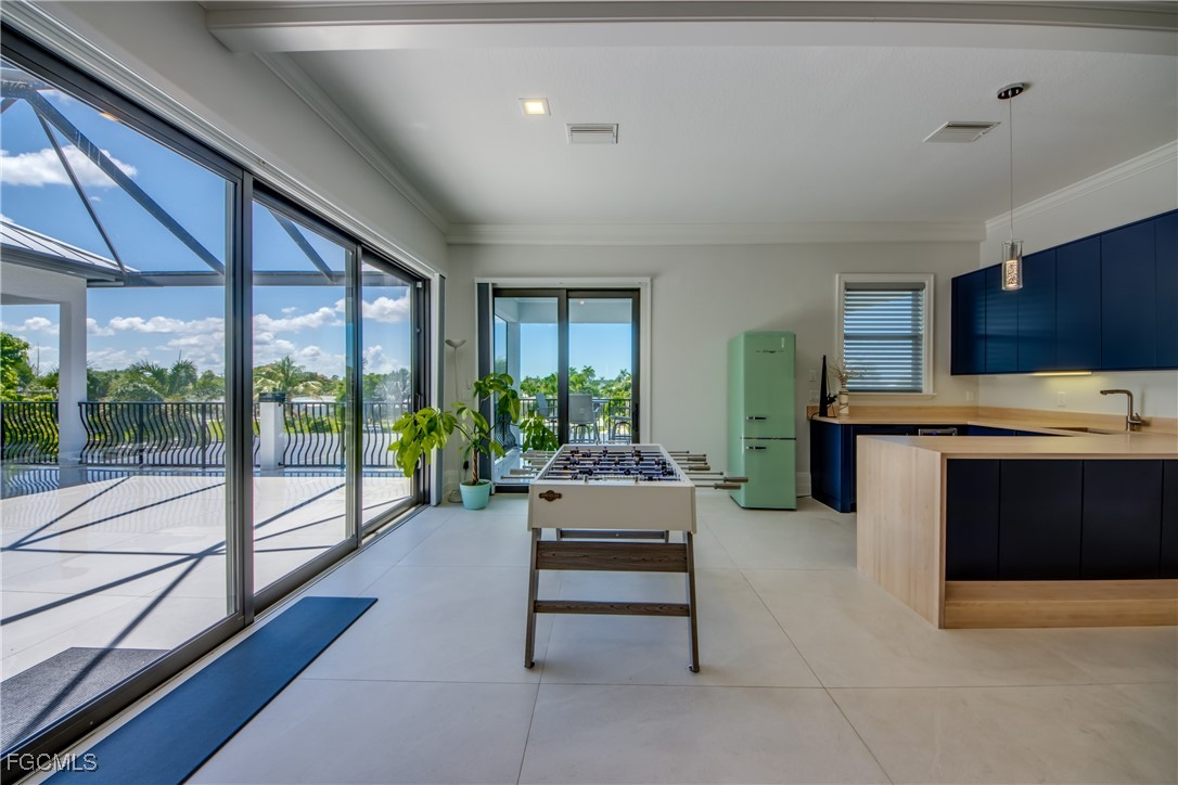 Cape Coral, Florida, 33904, United States, 5 Bedrooms Bedrooms, ,6 BathroomsBathrooms,Residential,For Sale,1979018