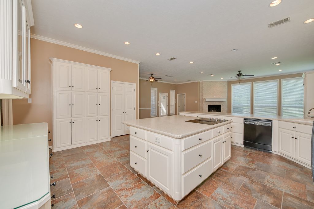 College Station, Texas, 77845, United States, 5 Bedrooms Bedrooms, ,5 BathroomsBathrooms,Residential,For Sale,1876080