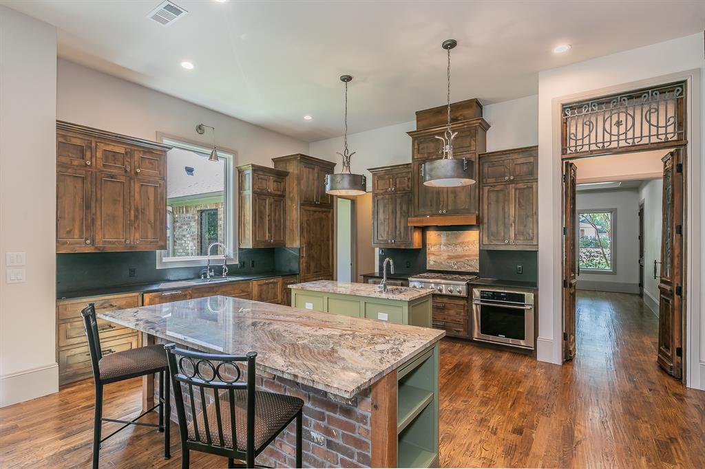 Grapevine, Texas, 76051, United States, 3 Bedrooms Bedrooms, ,4 BathroomsBathrooms,Residential,For Sale,1905682