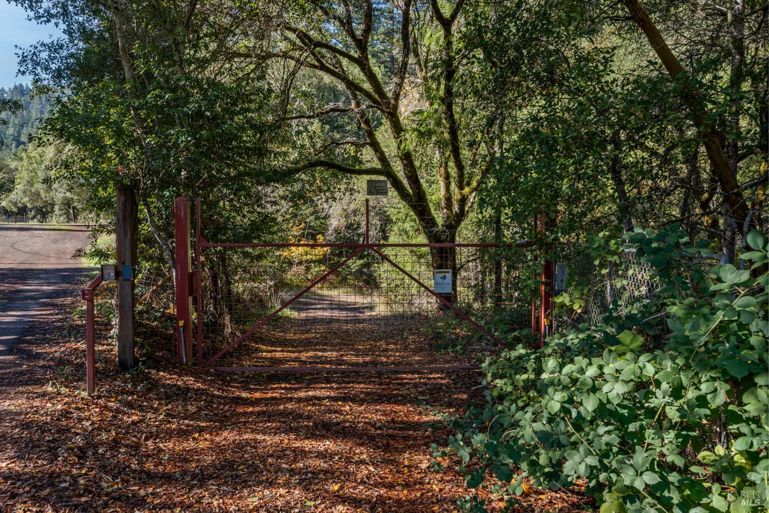 Philo, California, 95466, United States, 3 Bedrooms Bedrooms, ,3 BathroomsBathrooms,Residential,For Sale,1987364