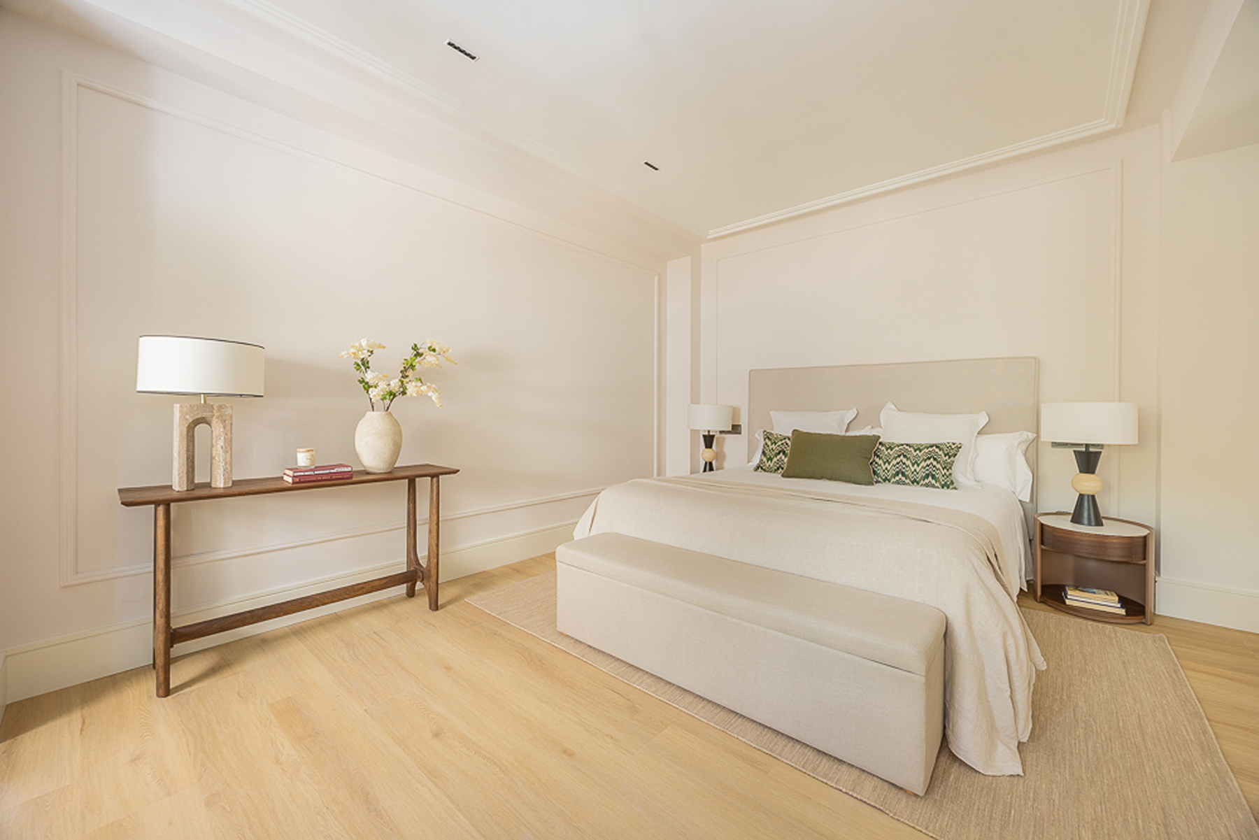  Fantastic 4-bedroom home with a private patio, in the Salamanca neighborhood. - 物件實景