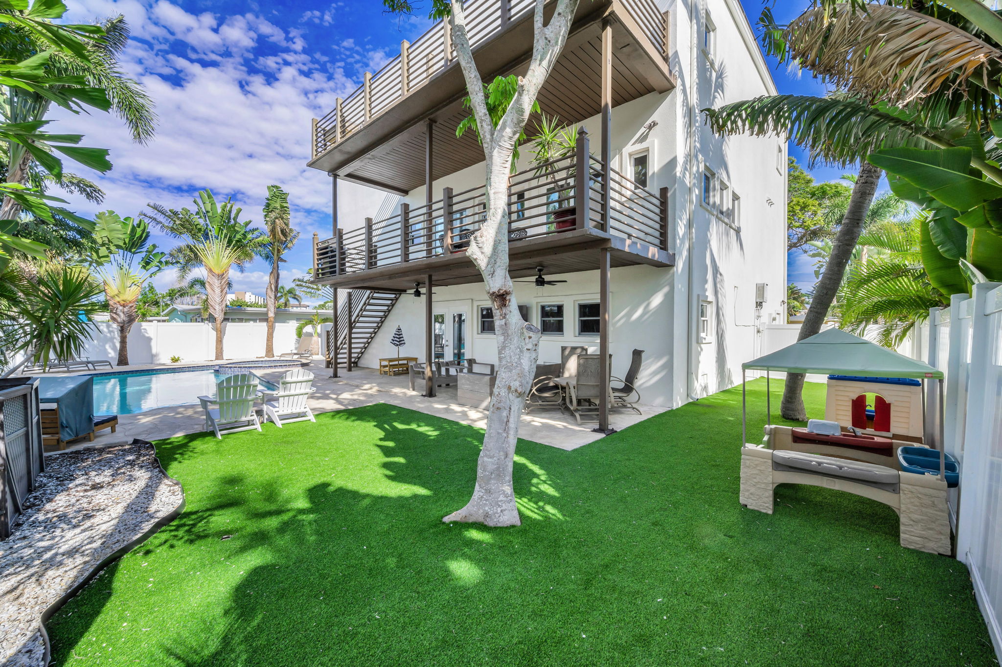 Treasure Island, Florida, 33706, United States, 3 Bedrooms Bedrooms, ,3 BathroomsBathrooms,Residential,For Sale,1996419