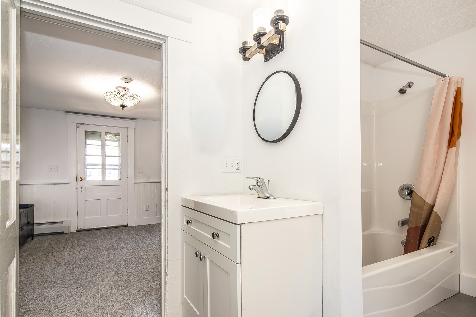  Spacious & Renovated Rutland City Charmer - 物件實景