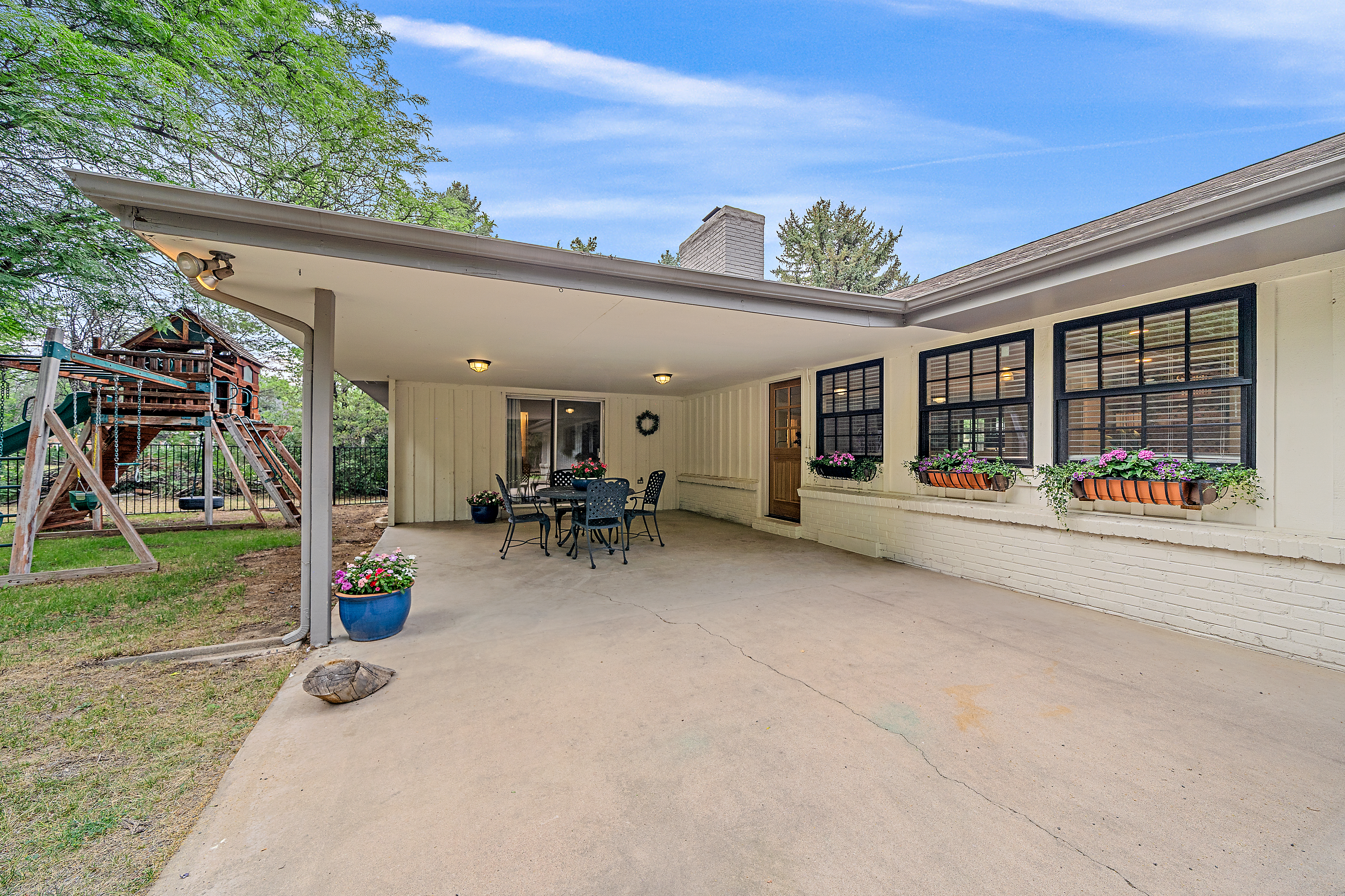  Privacy, Acreage And Natural Beauty Tucked Away In Cherry Hills Village - 物件實景