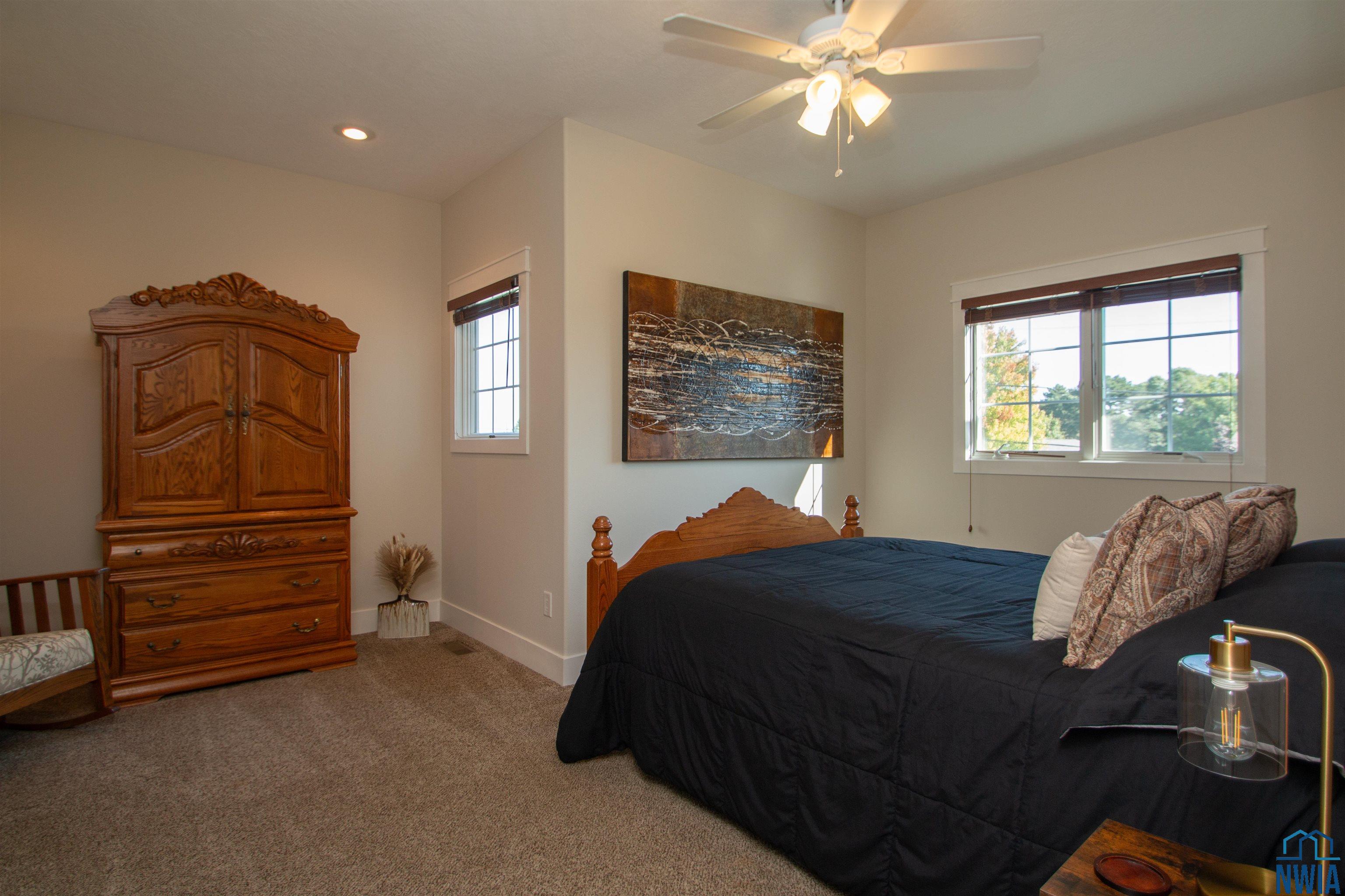 McCook Lake, South Dakota, 57049, United States, 3 Bedrooms Bedrooms, ,4 BathroomsBathrooms,Residential,For Sale,1974954