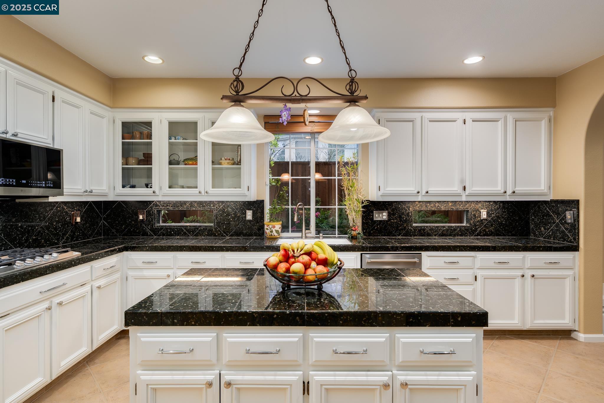 San Ramon, California, 94582, United States, 4 Bedrooms Bedrooms, ,3 BathroomsBathrooms,Residential,For Sale,1988285