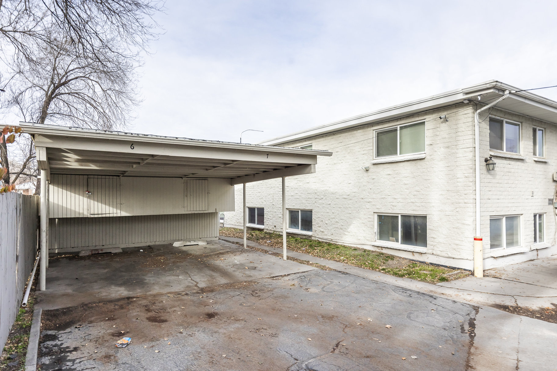  Well-Maintained Four-Unit Property with Exceptional Investment Potential - 物件實景