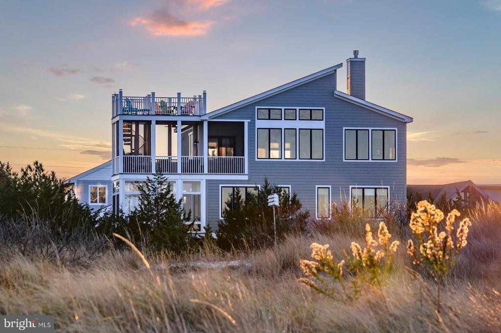 Milton, Delaware, 19968, United States, 5 Bedrooms Bedrooms, ,4 BathroomsBathrooms,Residential,For Sale,2000894