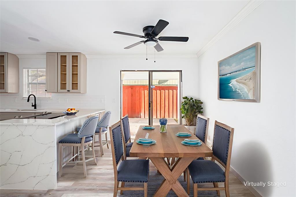 Dallas, Texas, 75214, United States, 3 Bedrooms Bedrooms, ,2 BathroomsBathrooms,Residential,For Sale,1987493