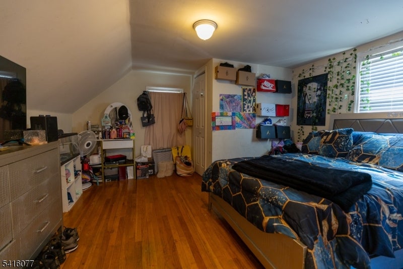 Linden City, New Jersey, 07036-2339, United States, 4 Bedrooms Bedrooms, ,2 BathroomsBathrooms,Residential,For Sale,2025753