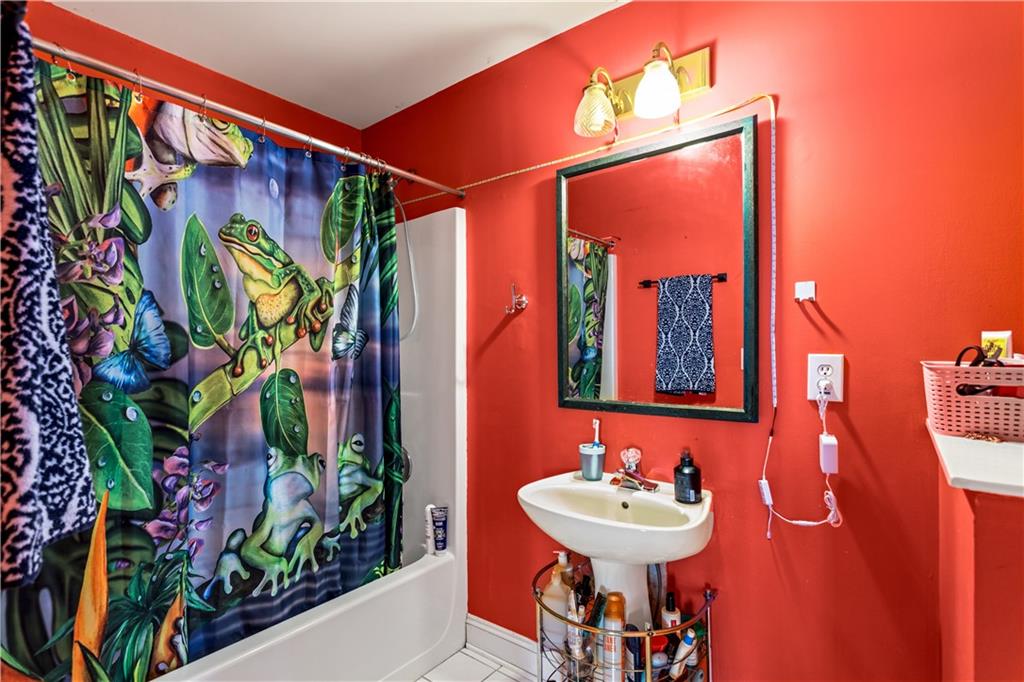 Lawrenceville, Georgia, 30043, United States, 5 Bedrooms Bedrooms, ,4 BathroomsBathrooms,Residential,For Sale,2005672