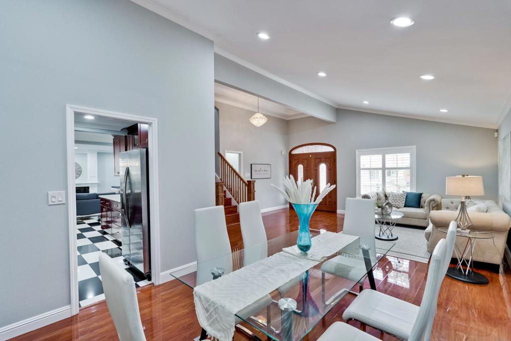 Union City, California, 94587, United States, 4 Bedrooms Bedrooms, ,3 BathroomsBathrooms,Residential,For Sale,1978572