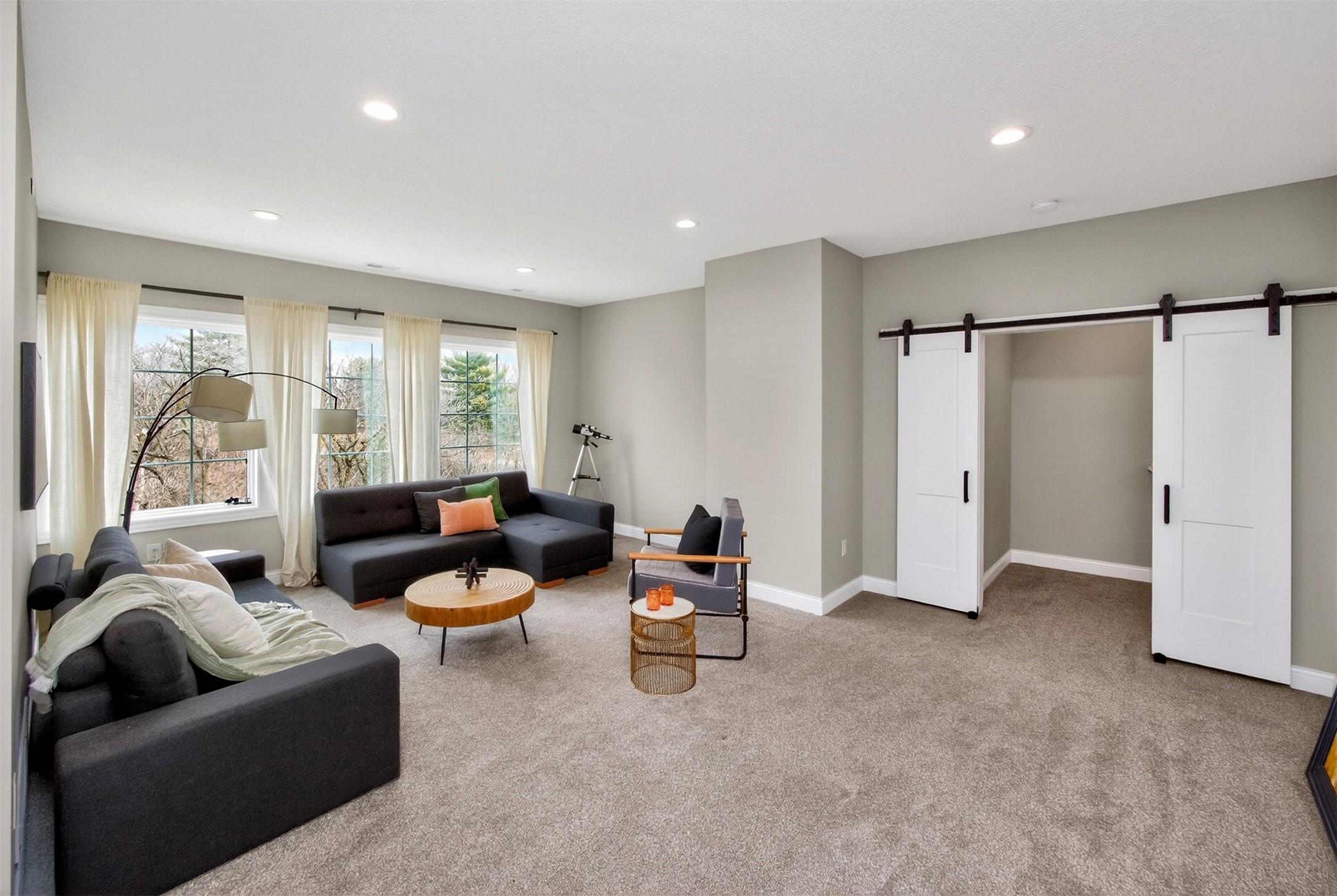 West Des Moines, Iowa, 50265, United States, 6 Bedrooms Bedrooms, ,6 BathroomsBathrooms,Residential,For Sale,2023219
