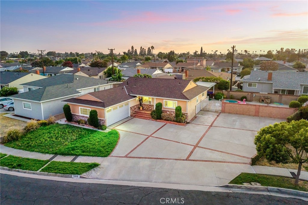 Whittier, California, 90604, United States, 4 Bedrooms Bedrooms, ,2 BathroomsBathrooms,Residential,For Sale,1918097