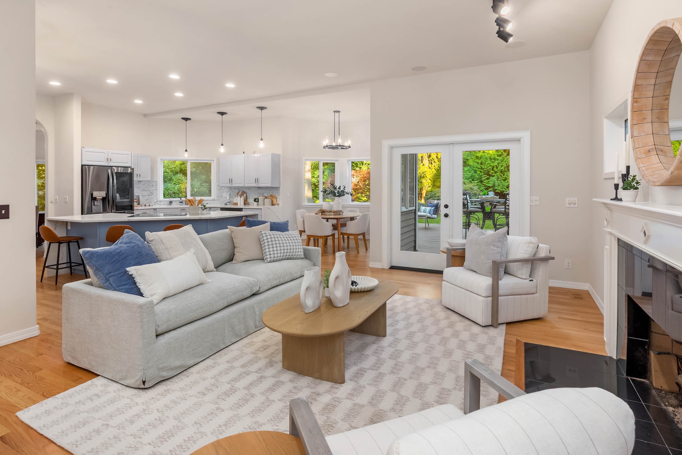  Craftsman Retreat in Sutton Place - 物件實景