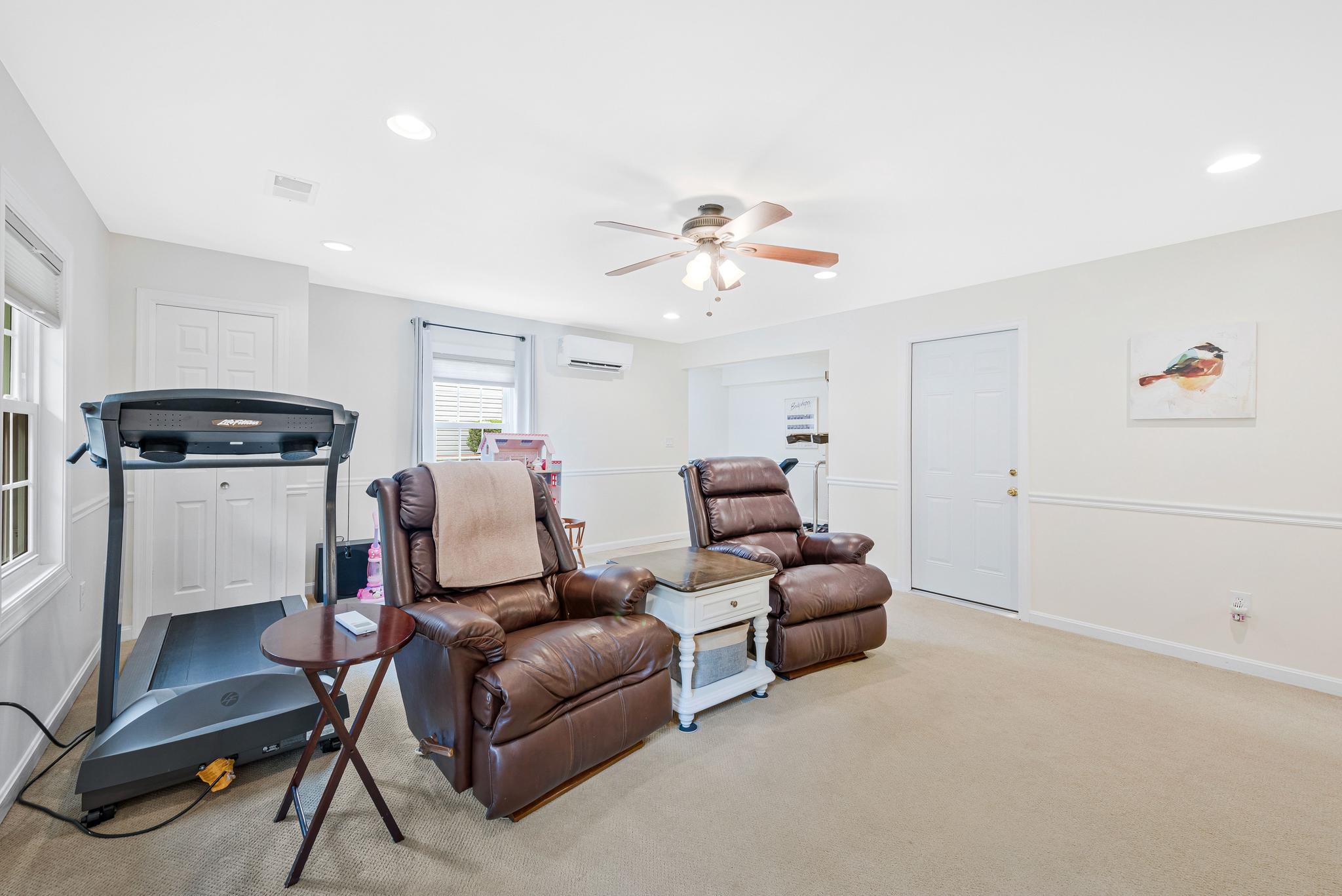 Bowie, Maryland, 20716, United States, 4 Bedrooms Bedrooms, ,2 BathroomsBathrooms,Residential,For Sale,2048193