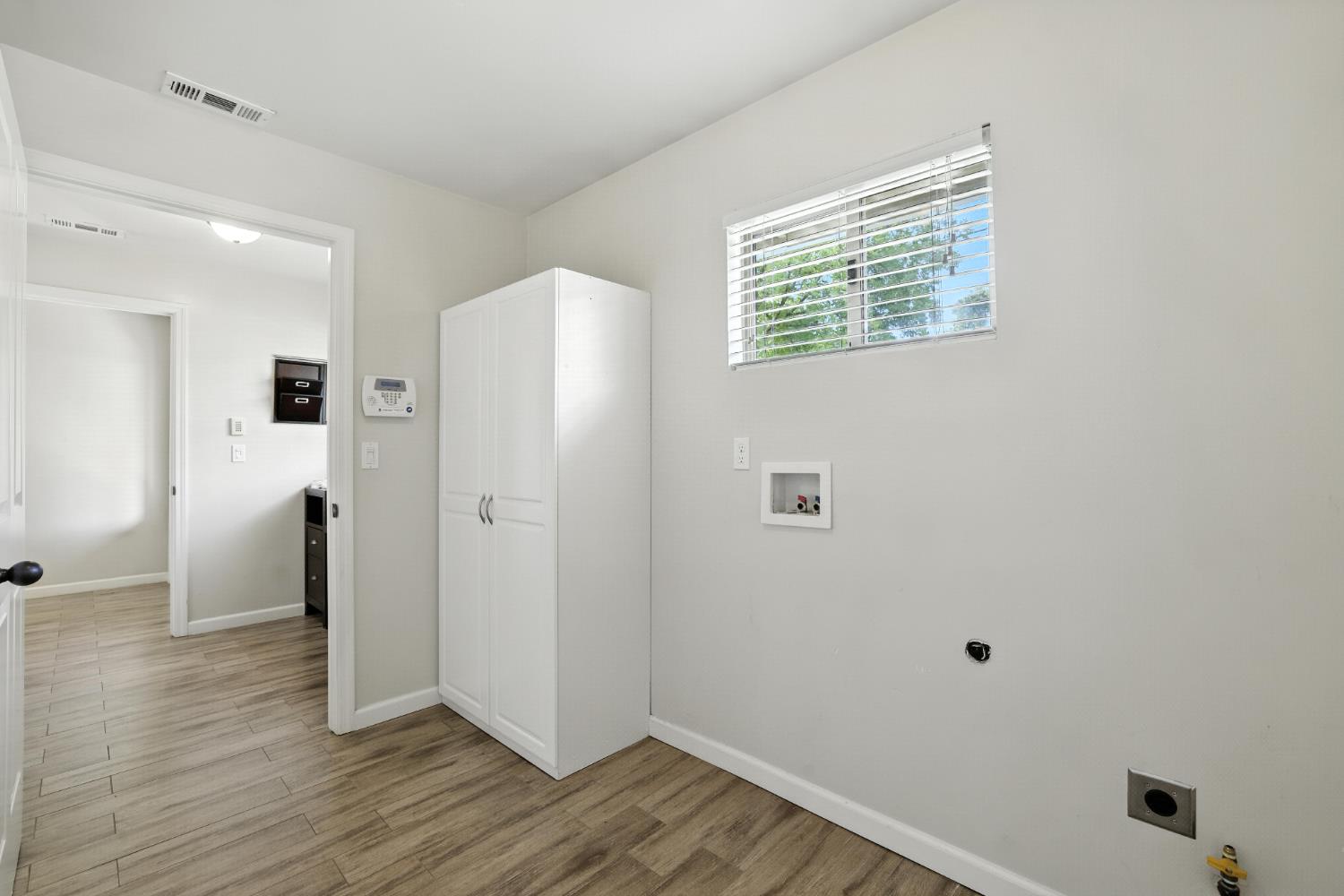Sacramento, California, 95864, United States, 4 Bedrooms Bedrooms, ,2 BathroomsBathrooms,Residential,For Sale,1903750