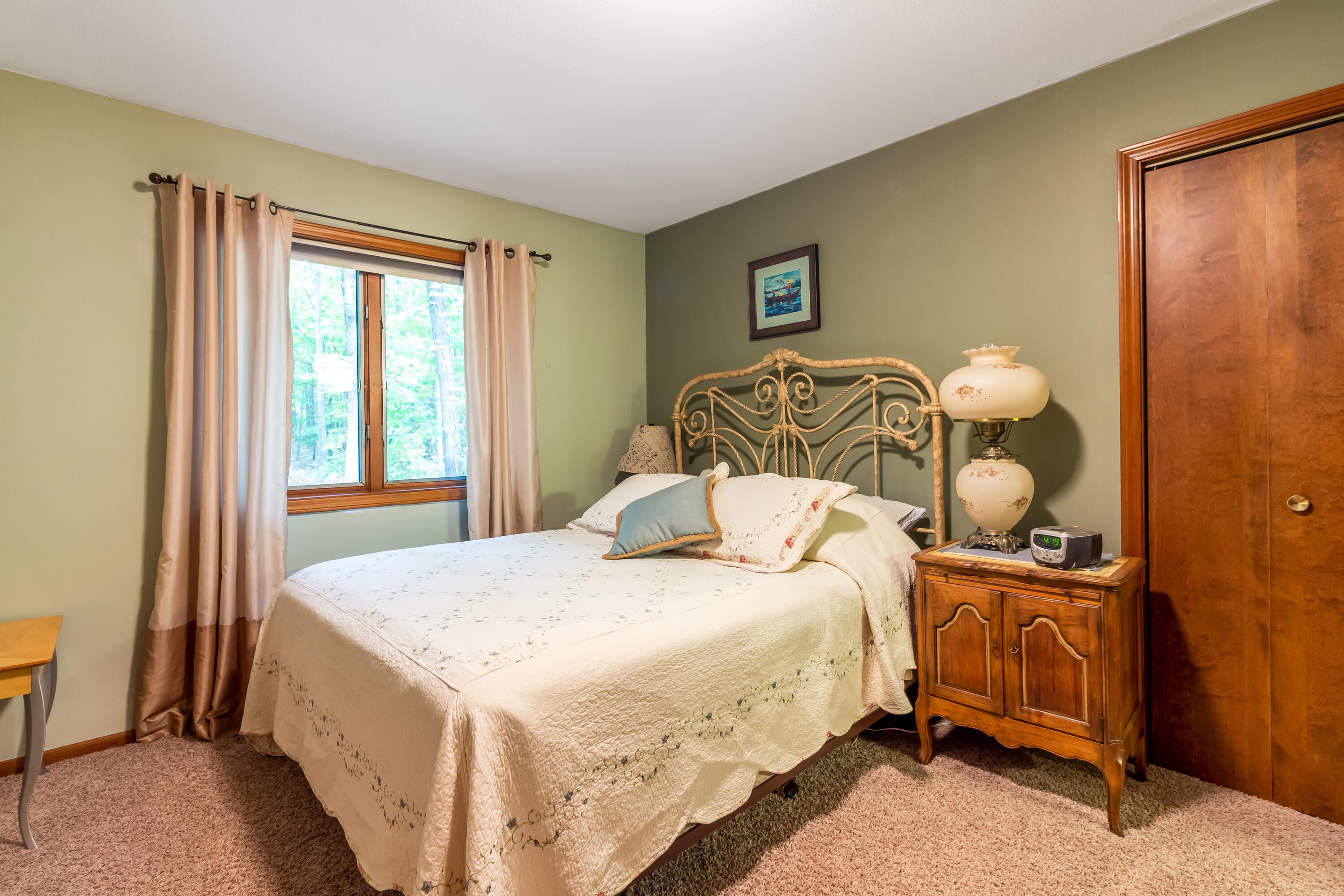 Fennville, Michigan, 49408, United States, 3 Bedrooms Bedrooms, ,3 BathroomsBathrooms,Residential,For Sale,1974475