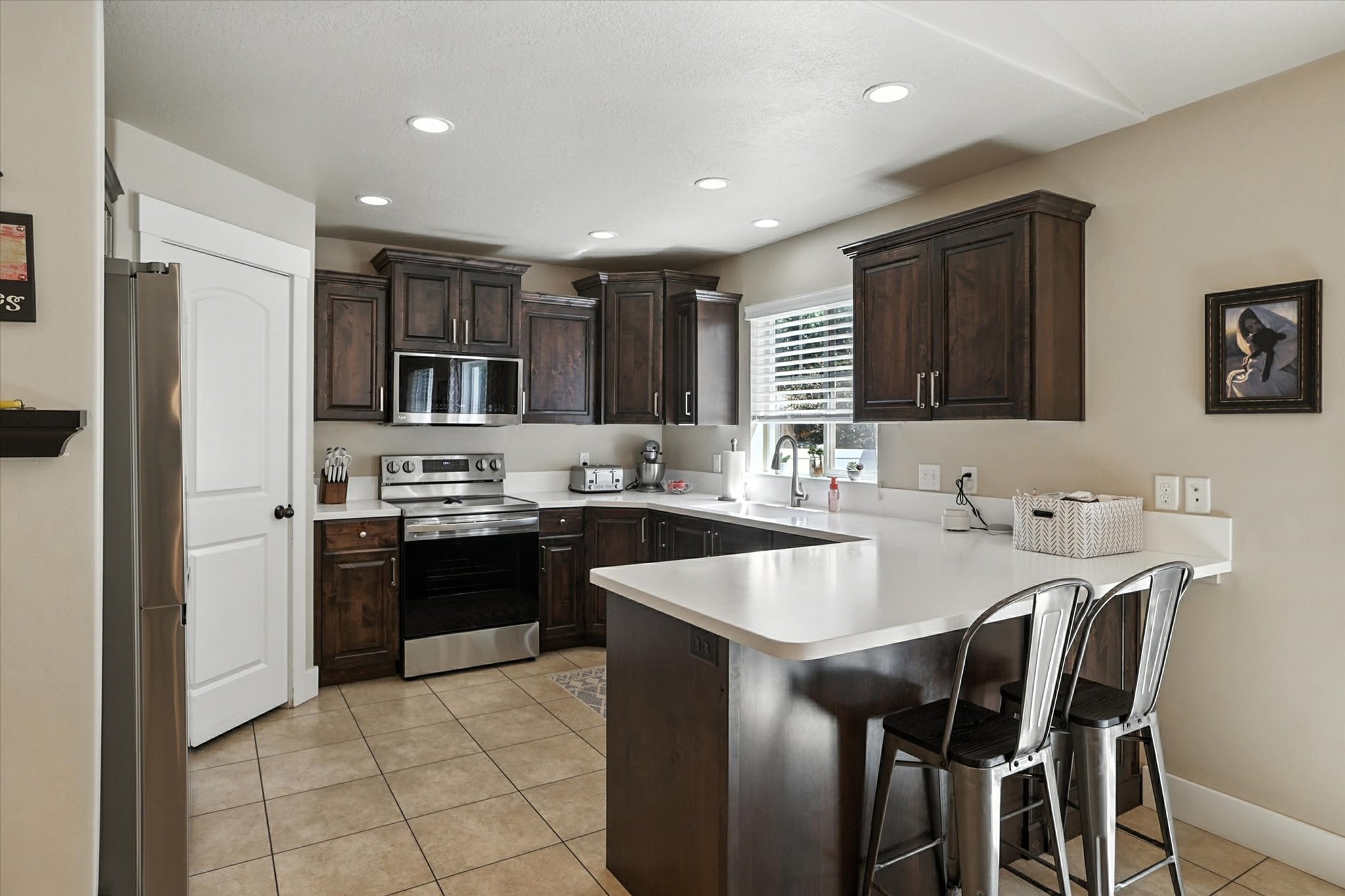 Perry, Utah, 84302, United States, 6 Bedrooms Bedrooms, ,3 BathroomsBathrooms,Residential,For Sale,1903790