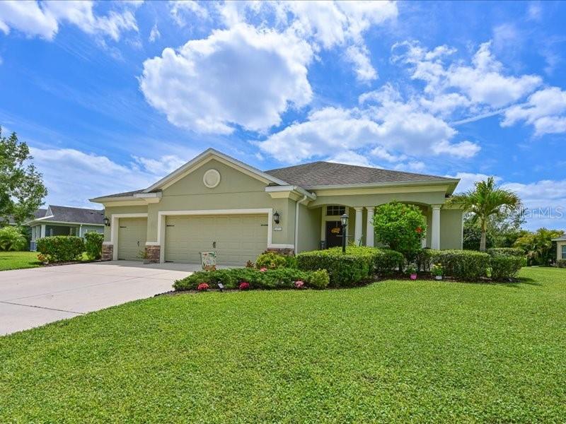 Parrish, Florida, 34219, United States, 3 Bedrooms Bedrooms, ,2 BathroomsBathrooms,Residential,For Sale,1785586