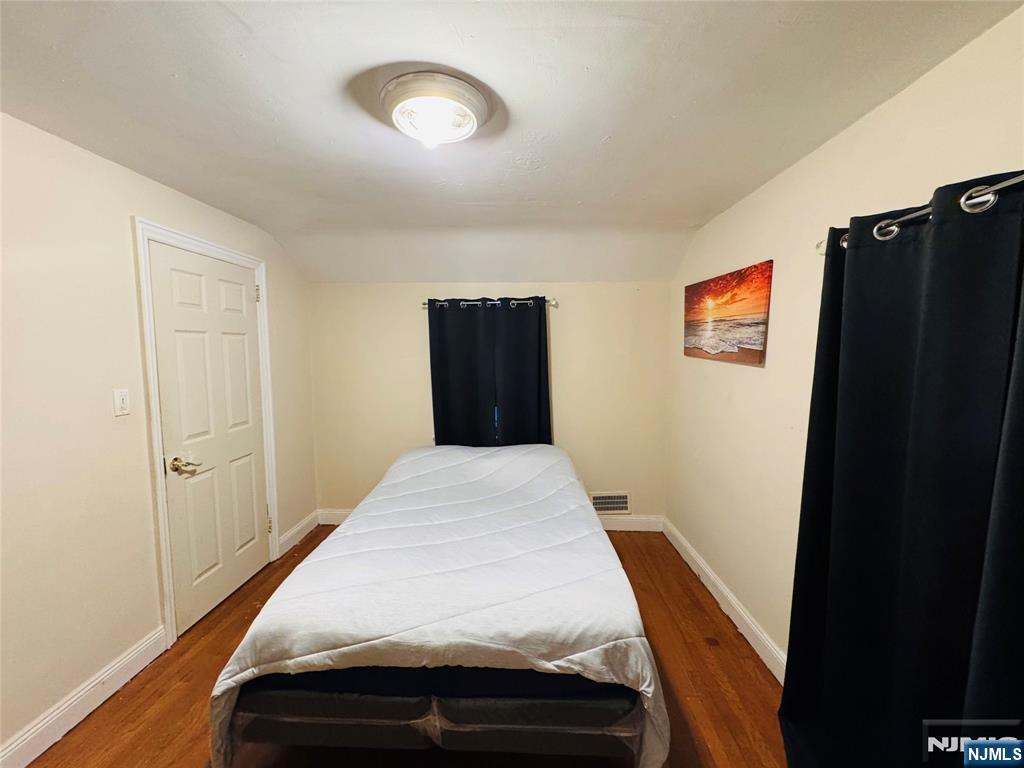 Paterson, New Jersey, 07504, United States, 4 Bedrooms Bedrooms, ,3 BathroomsBathrooms,Residential,For Sale,2001886