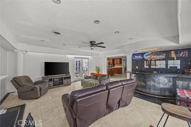 Garden Grove, California, 92841, United States, 4 Bedrooms Bedrooms, ,3 BathroomsBathrooms,Residential,For Sale,1980763