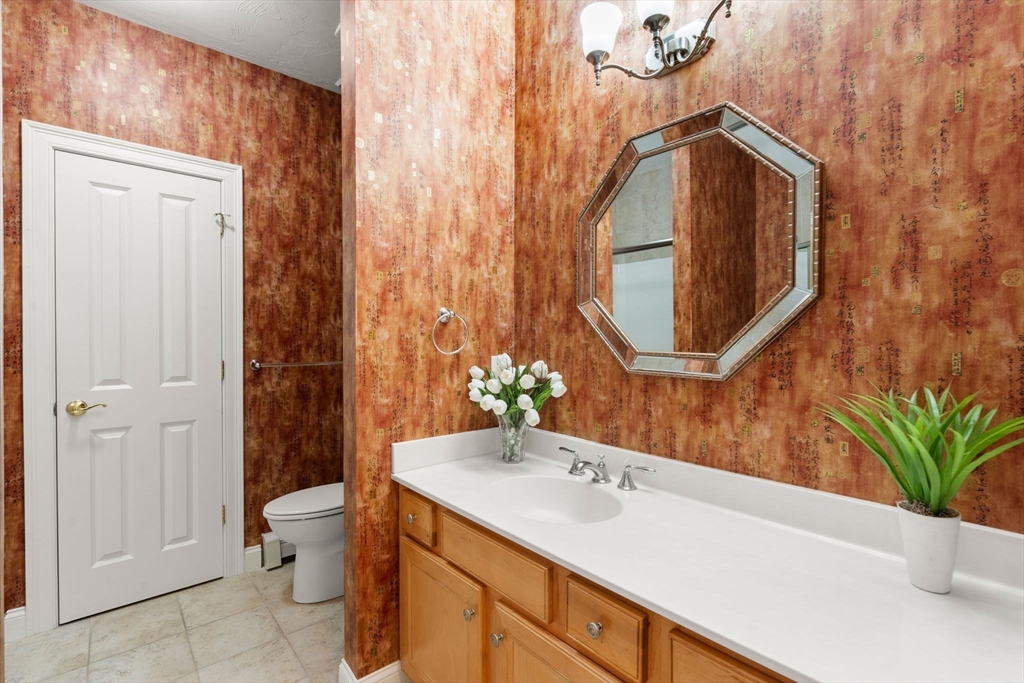 Hanover, Massachusetts, 02339, United States, 2 Bedrooms Bedrooms, ,3 BathroomsBathrooms,Residential,For Sale,1826600