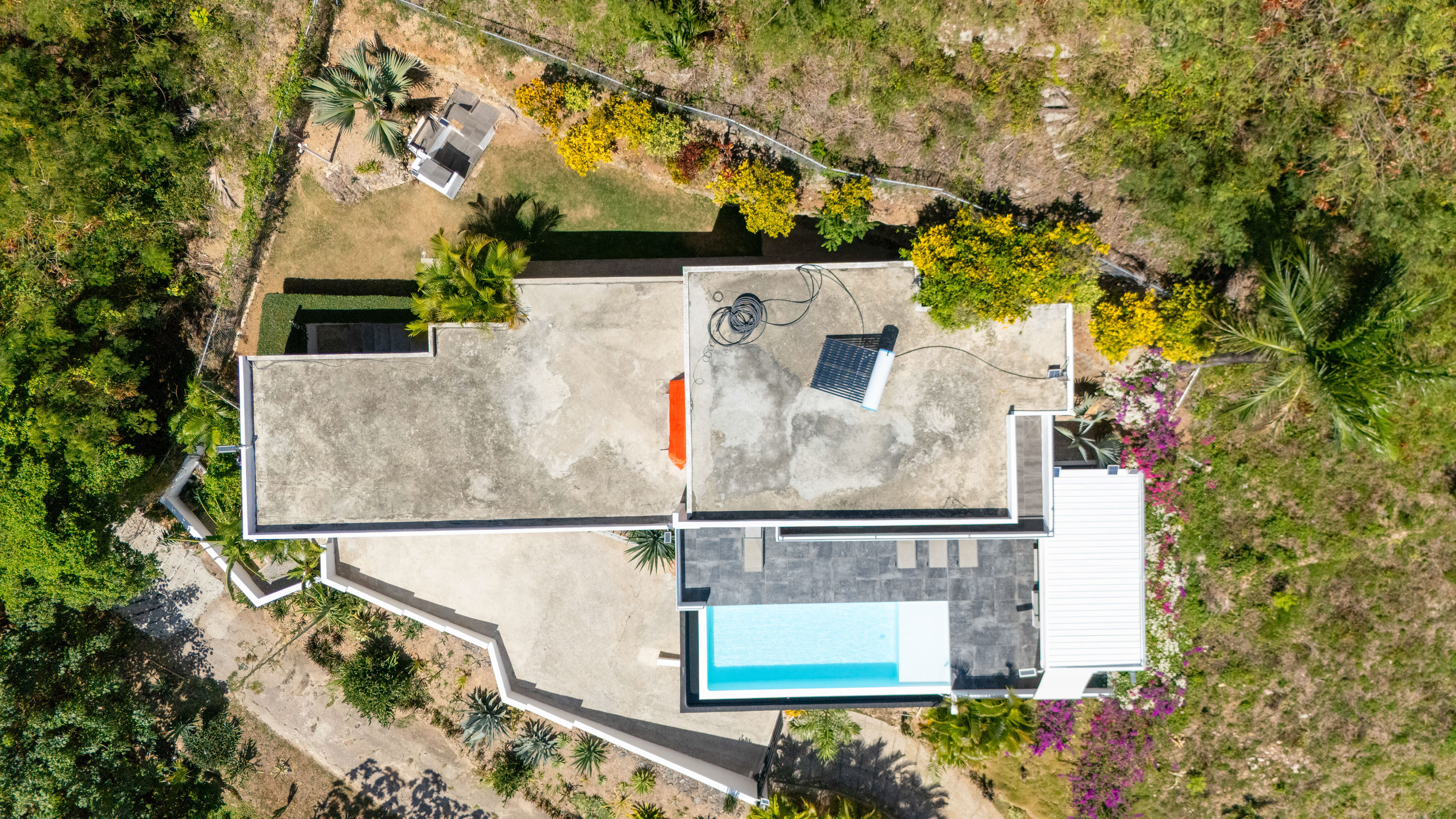  Villa Larimar: Luxury Villa with Ocean Views & Rooftop Expansion Potential - 物件實景