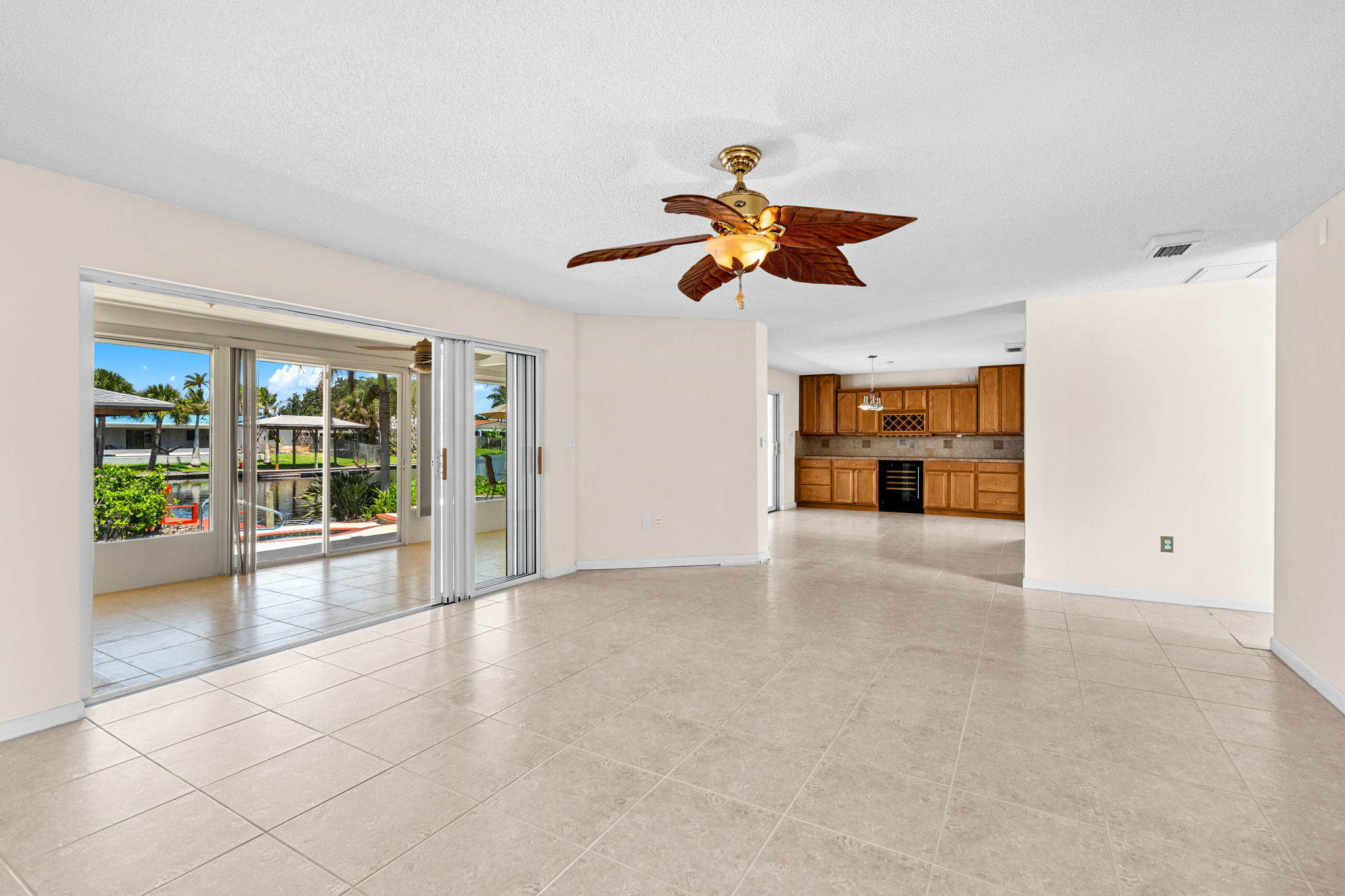  27 Westview Lane, Cocoa Beach, FL, 32931 - 物件實景