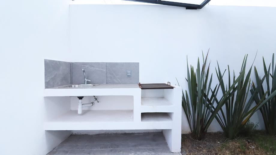 Paseo de los Encinos, Morelia, Michoacán de Ocampo, 58341, Mexico, 3 Bedrooms Bedrooms, ,3 BathroomsBathrooms,Residential,For Sale,Paseo de los Encinos,1673419