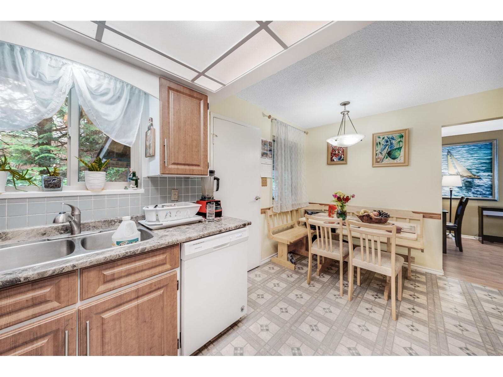 SURREY, British Columbia, V3W 5K1, CA, 4 Bedrooms Bedrooms, ,2 BathroomsBathrooms,Residential,For Sale,1949897