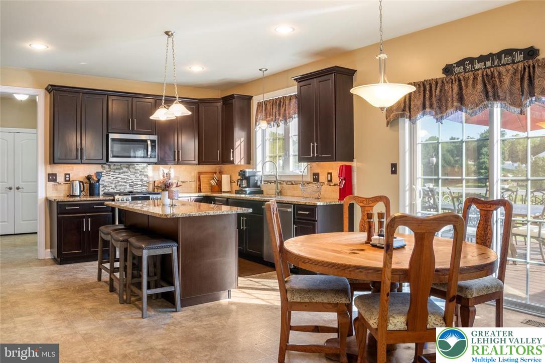 Marlborough Twp, Pennsylvania, 18054, United States, 5 Bedrooms Bedrooms, ,4 BathroomsBathrooms,Residential,For Sale,1918546
