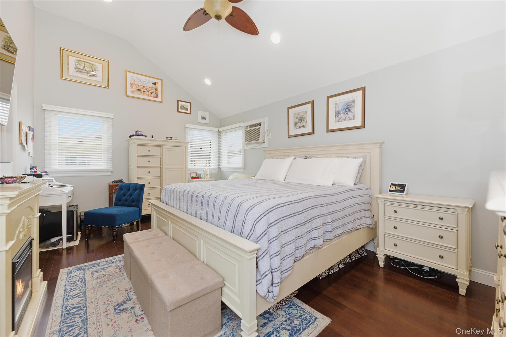 Oceanside, New York, 11572, United States, 3 Bedrooms Bedrooms, ,3 BathroomsBathrooms,Residential,For Sale,1990988